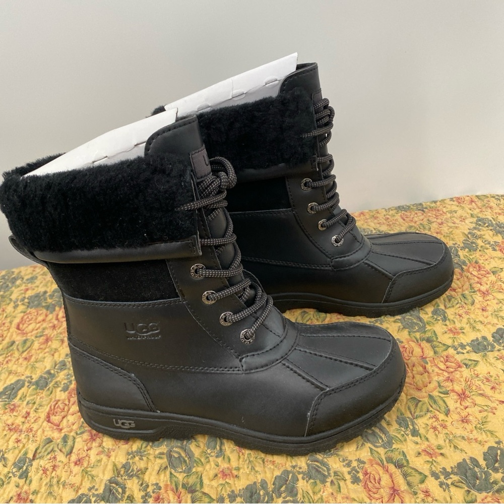 UGG women’s Butte WP Leather Boots Vibram Soles In Black Size 5 US MSRP $250